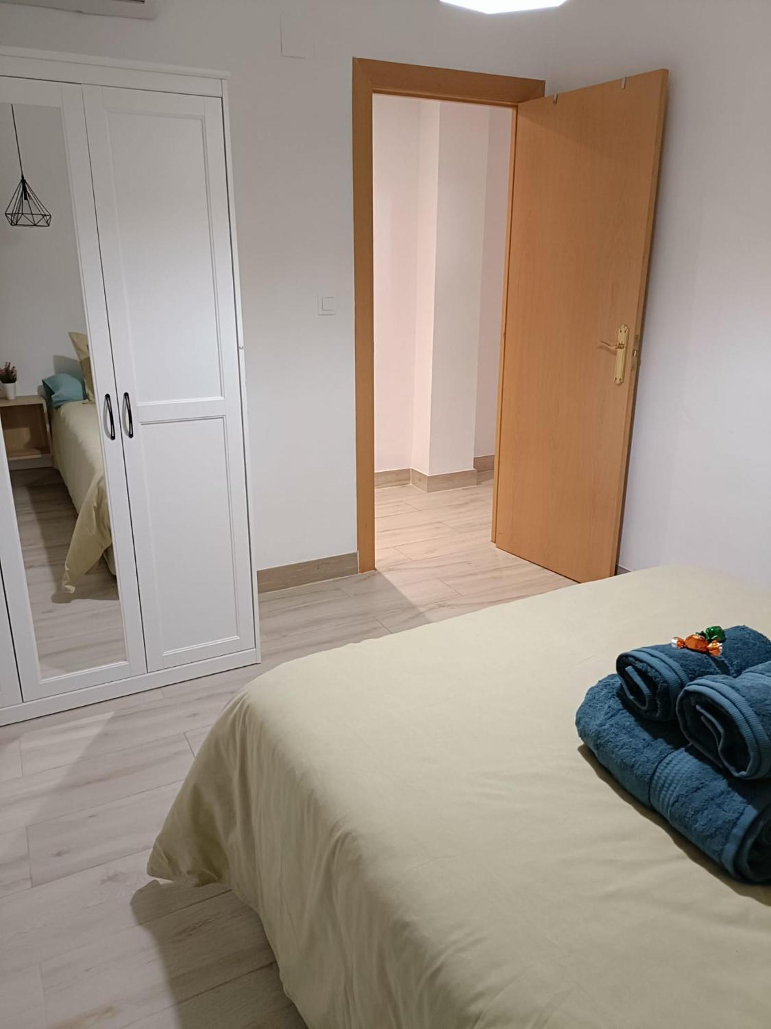 Apartamento Arandas Centro, By Daimar Granada Exterior photo